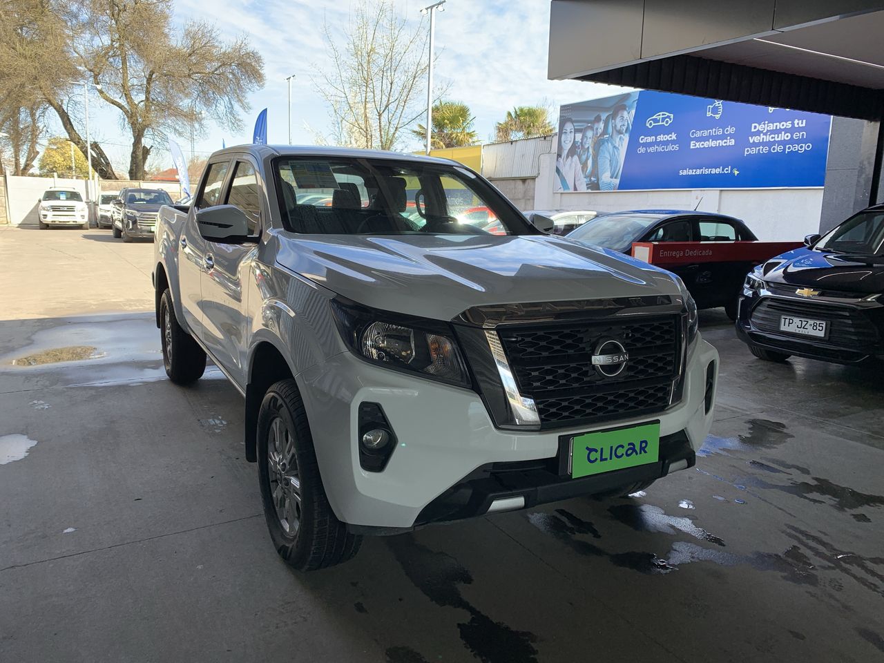 NISSAN - 4
