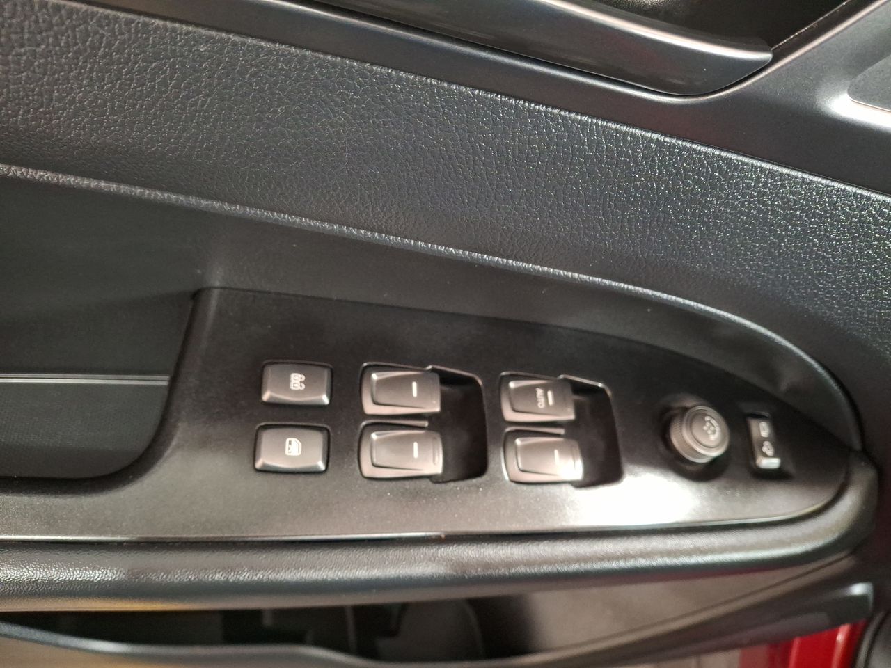 SSANGYONG - 19