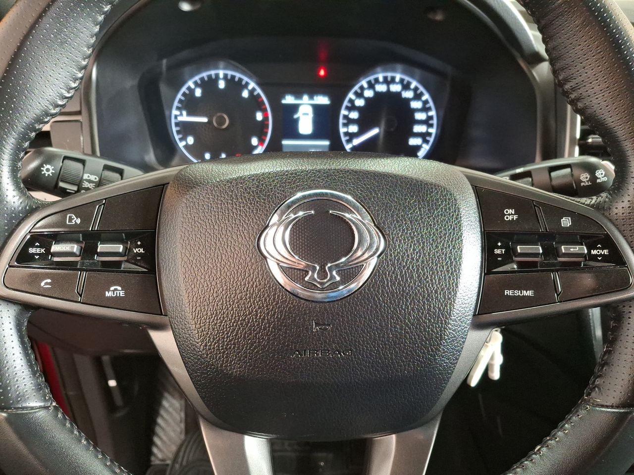 SSANGYONG - 22