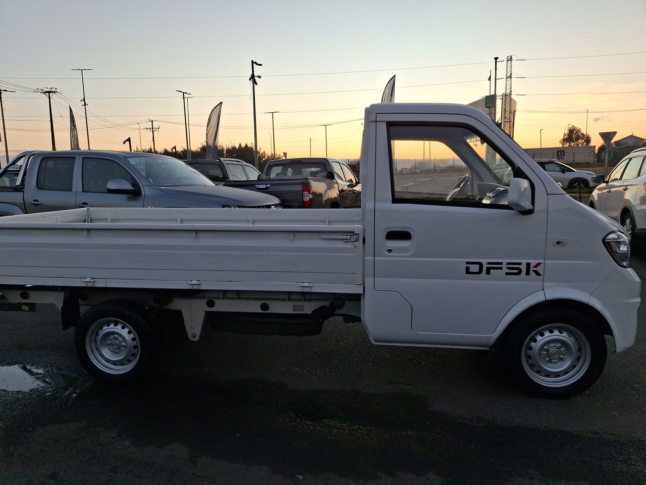 DFSK - 8