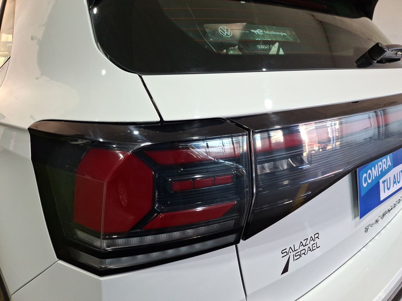 VOLKSWAGEN - 17