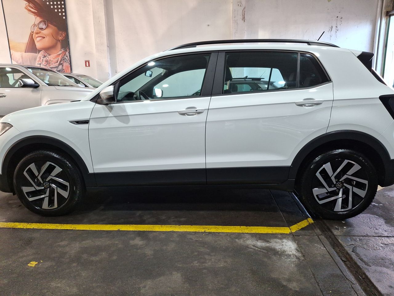 VOLKSWAGEN - 4