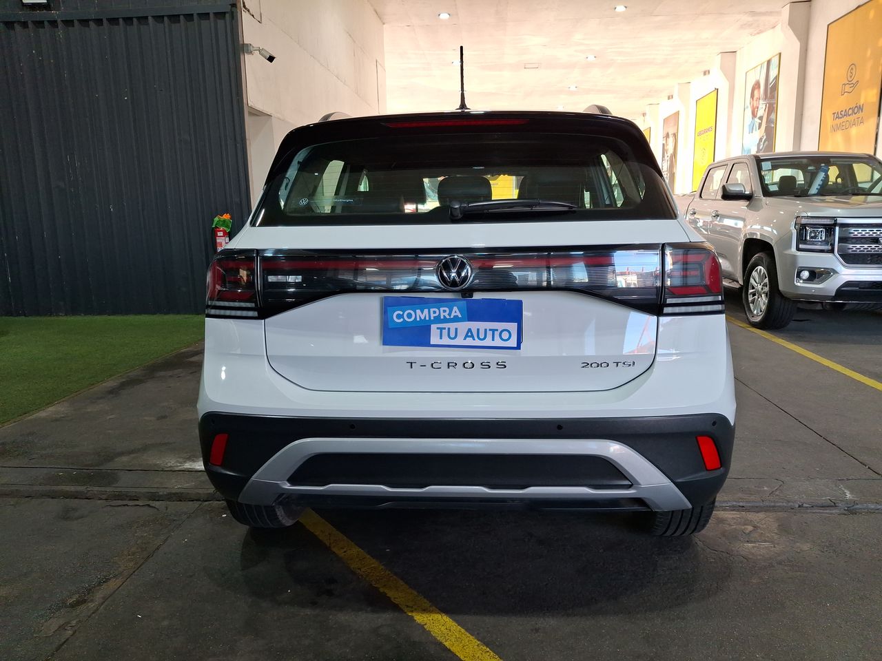 VOLKSWAGEN - 6