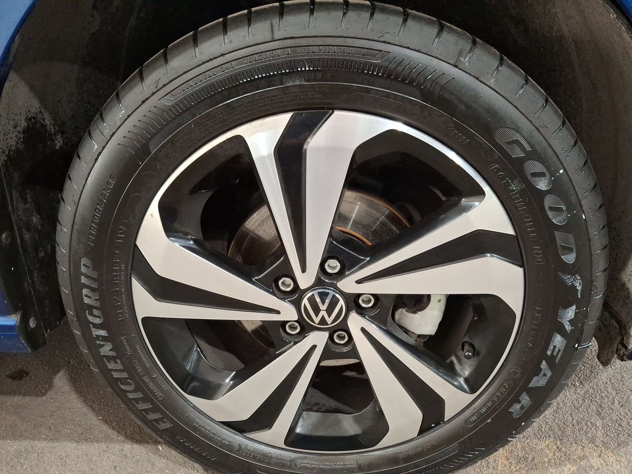 VOLKSWAGEN - 15