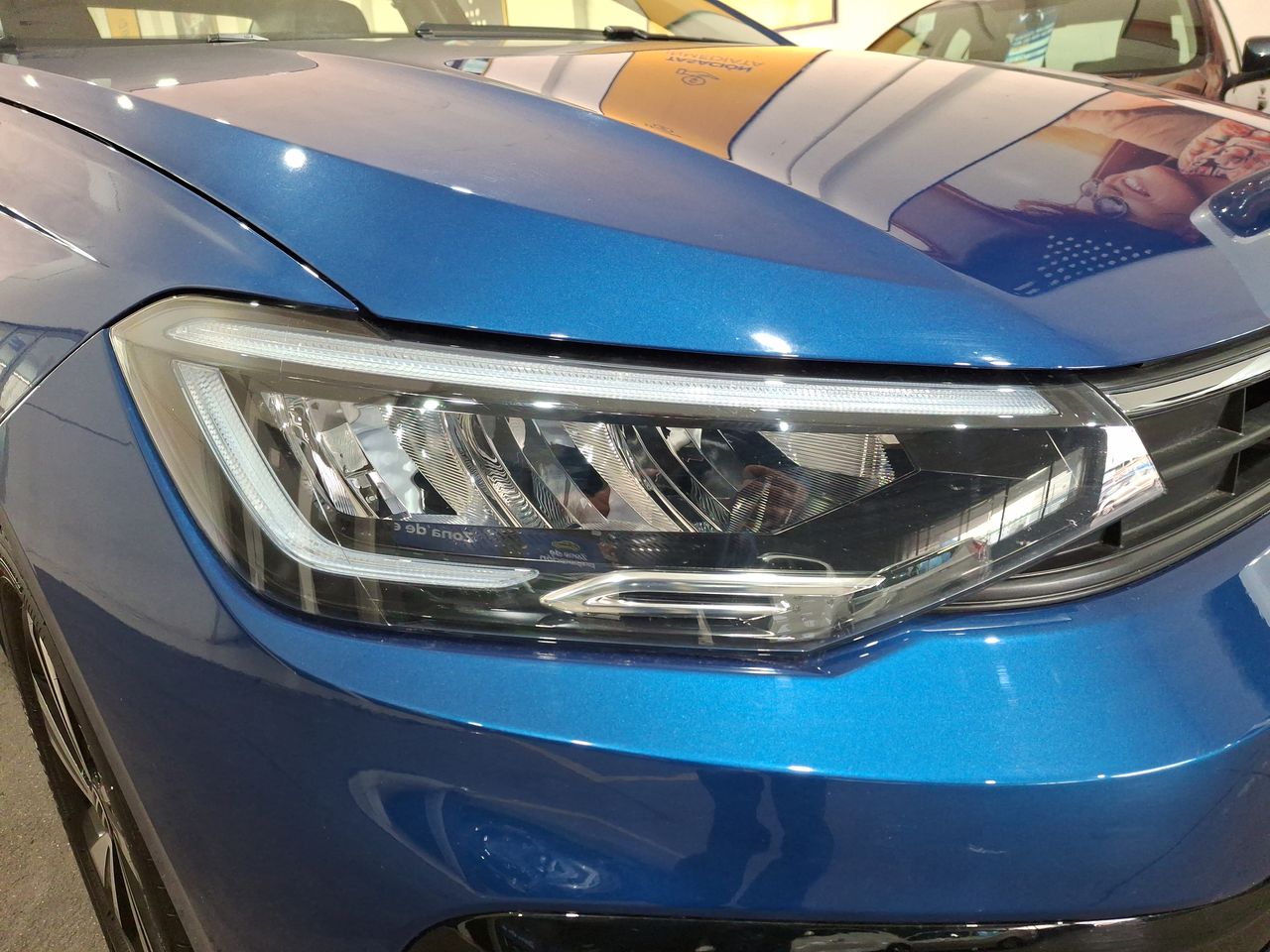VOLKSWAGEN - 16
