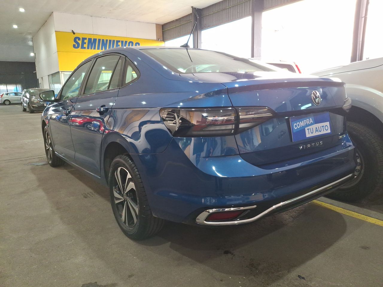 VOLKSWAGEN - 5
