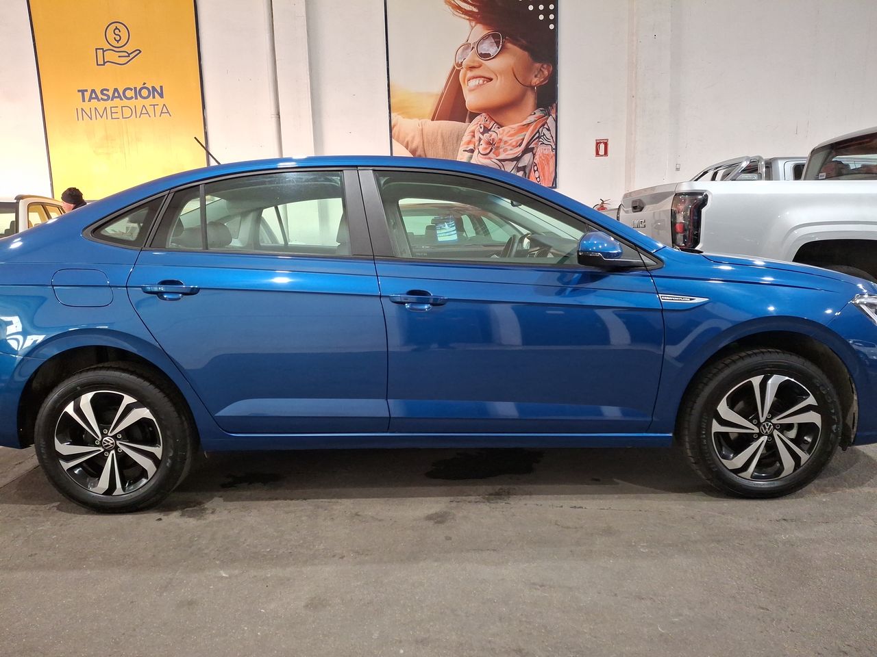 VOLKSWAGEN - 8