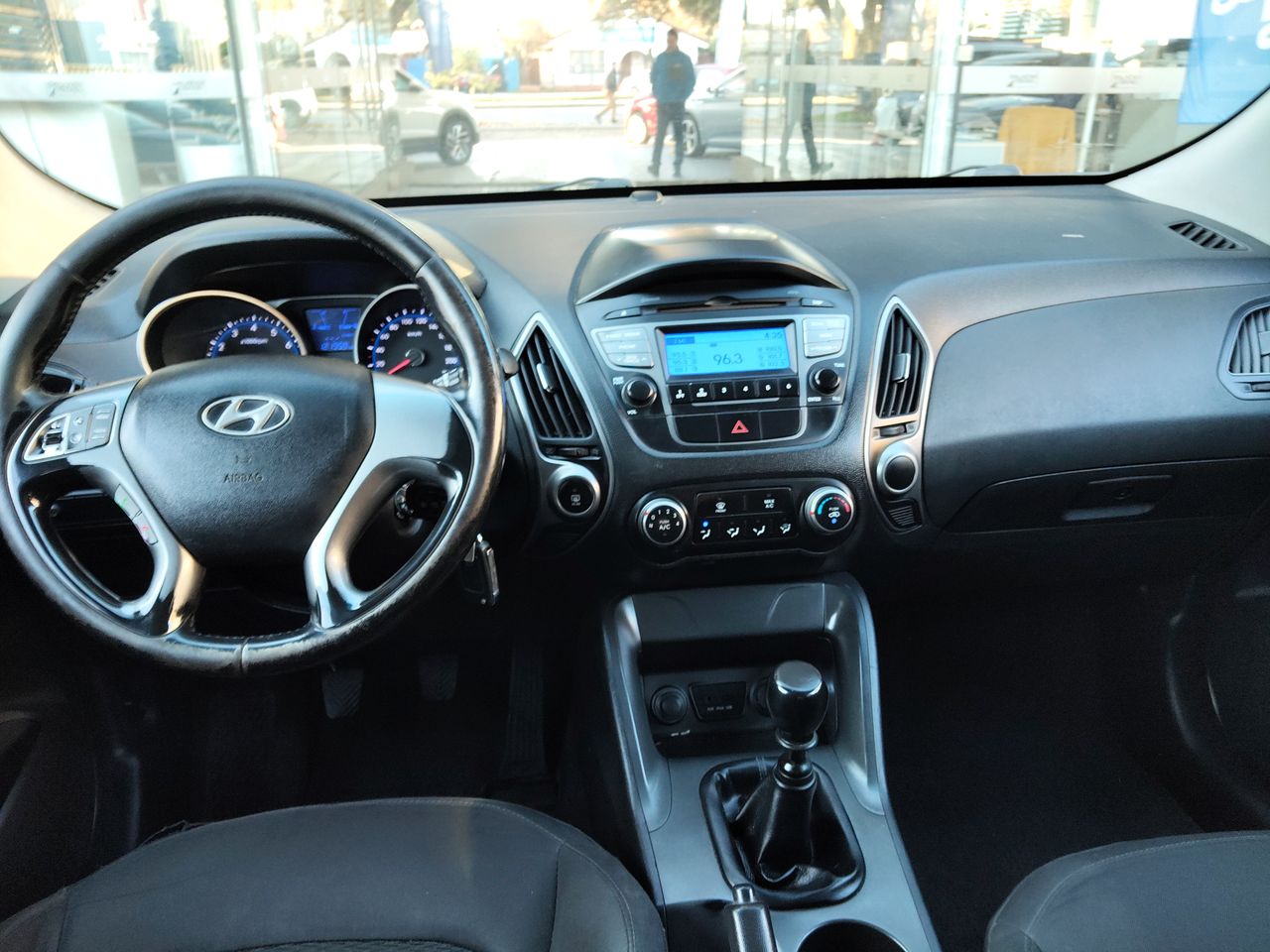 HYUNDAI - 33