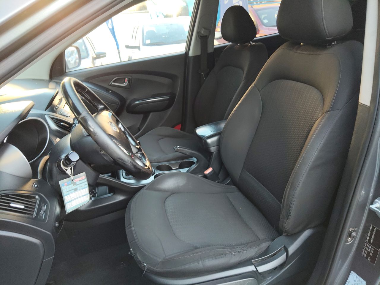 HYUNDAI - 25