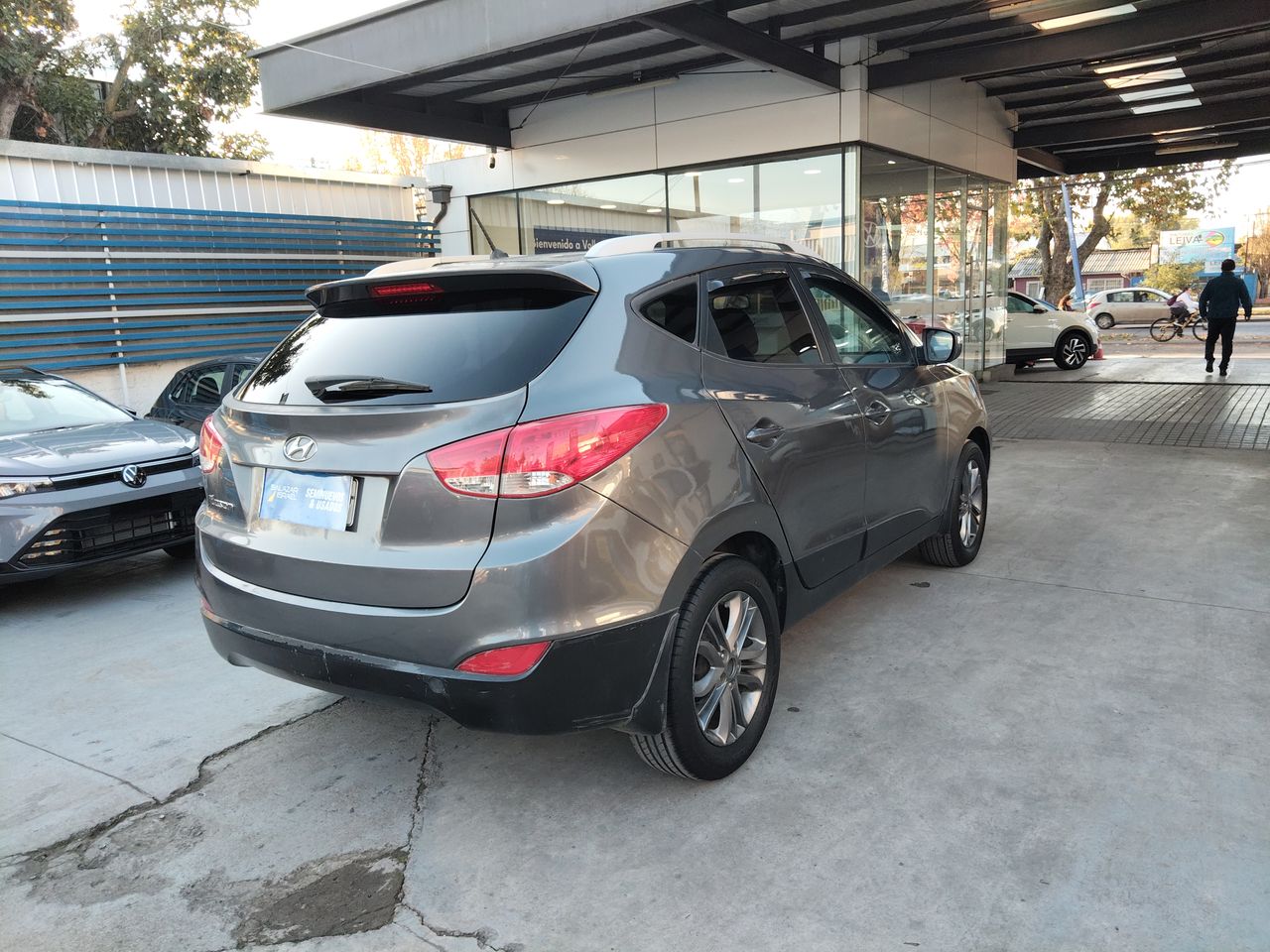 HYUNDAI - 7