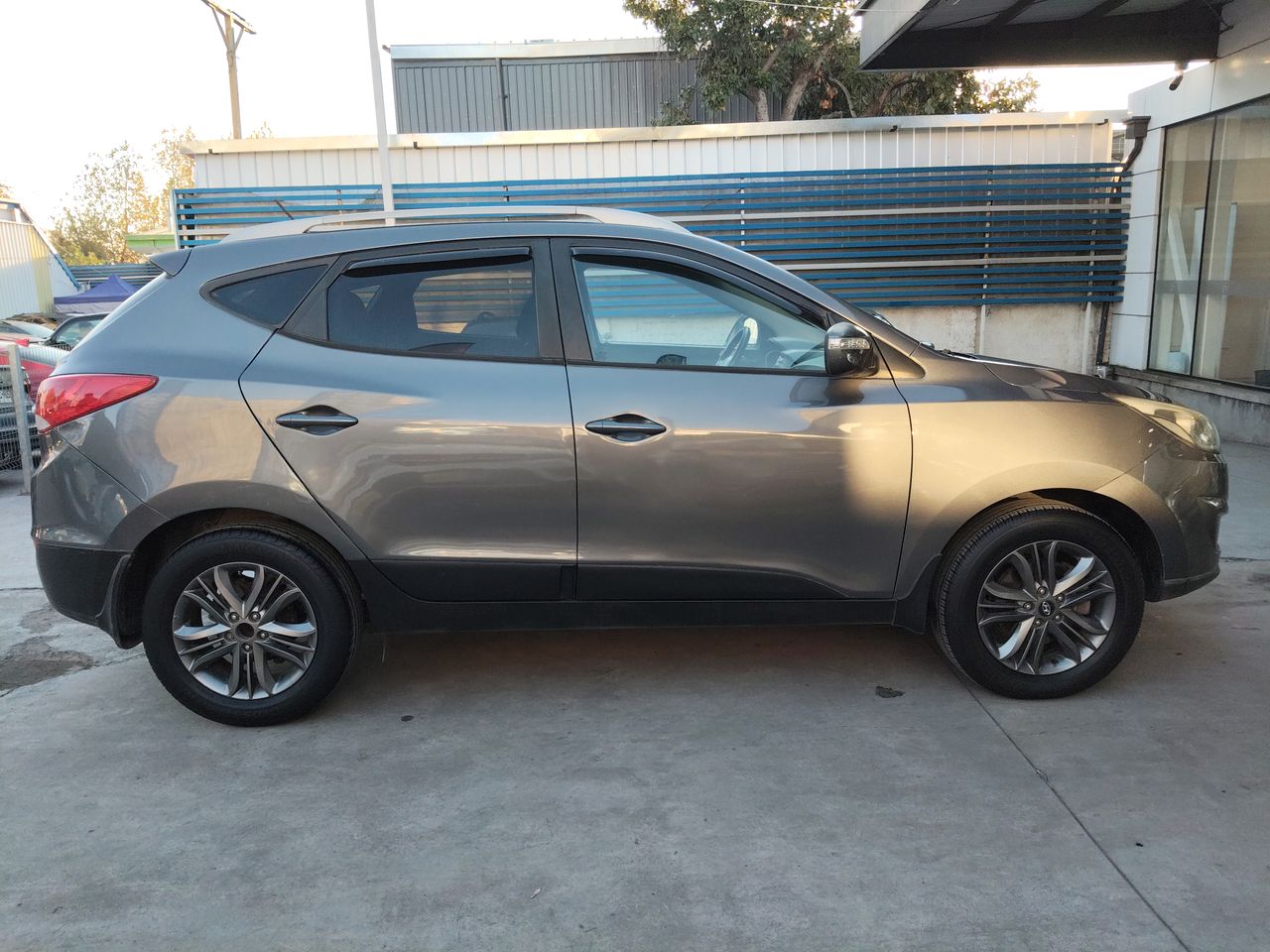HYUNDAI - 8