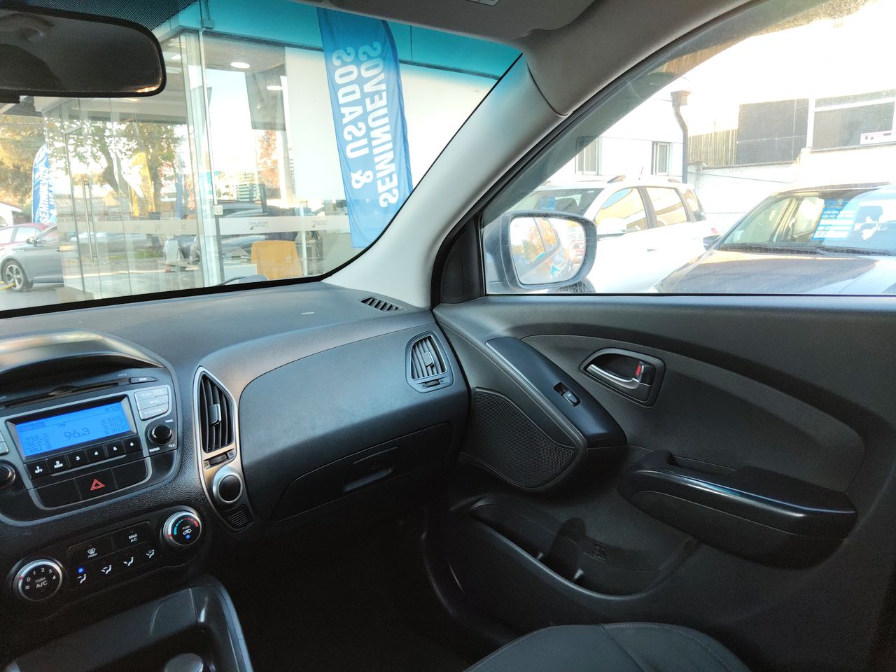 HYUNDAI - 10
