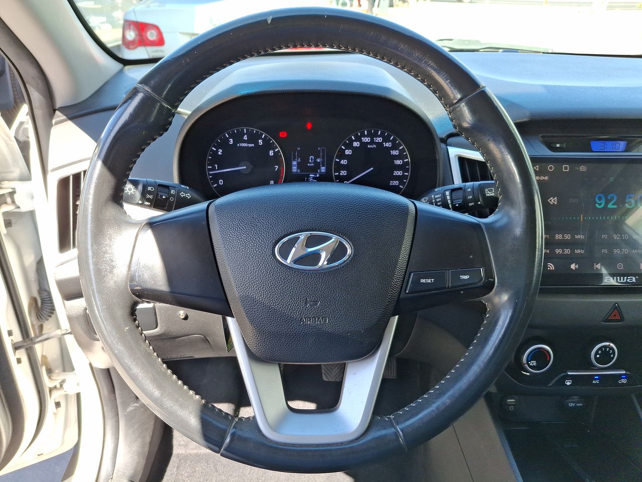 HYUNDAI - 24