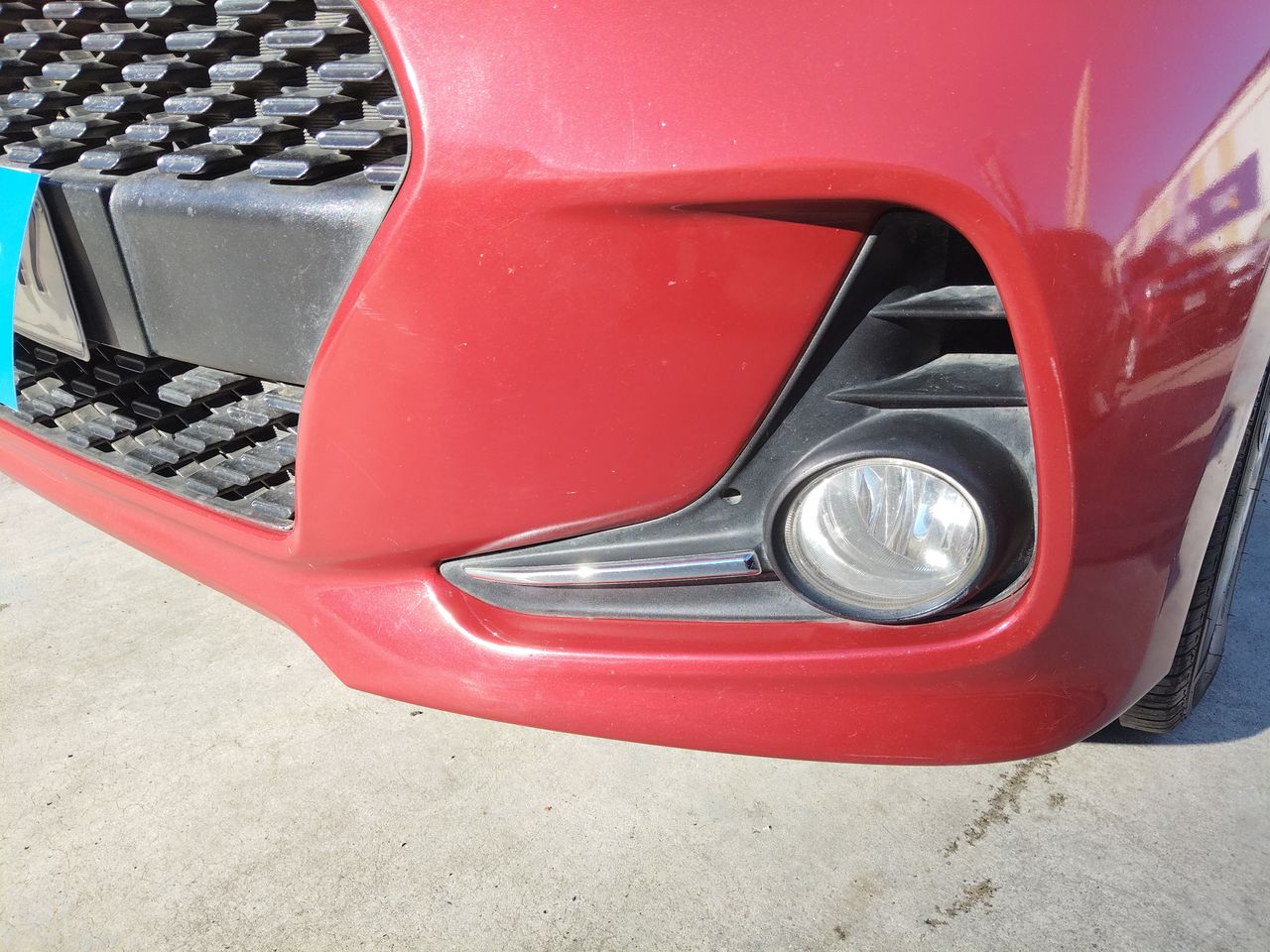 HYUNDAI - 20