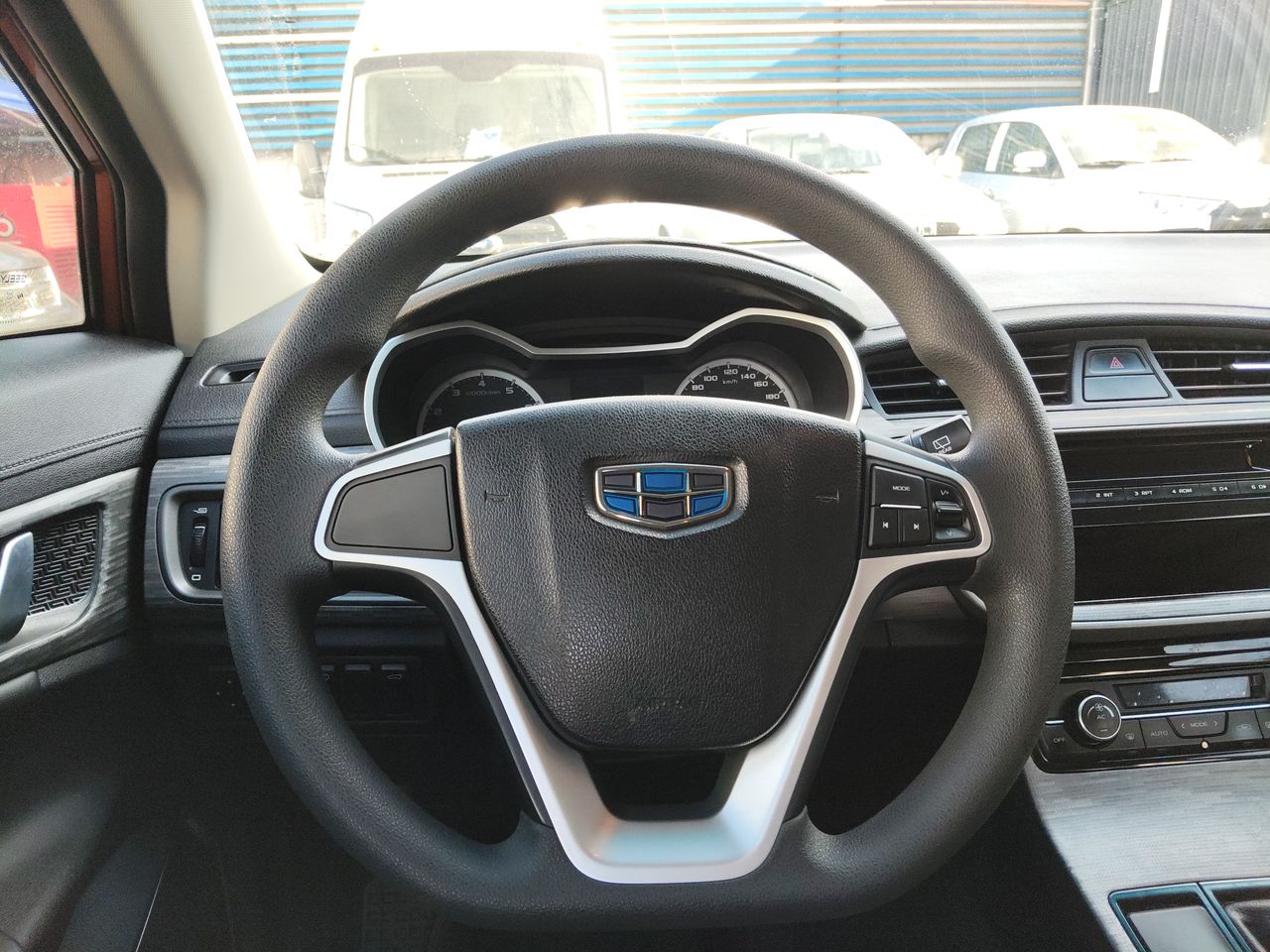 GEELY - 26