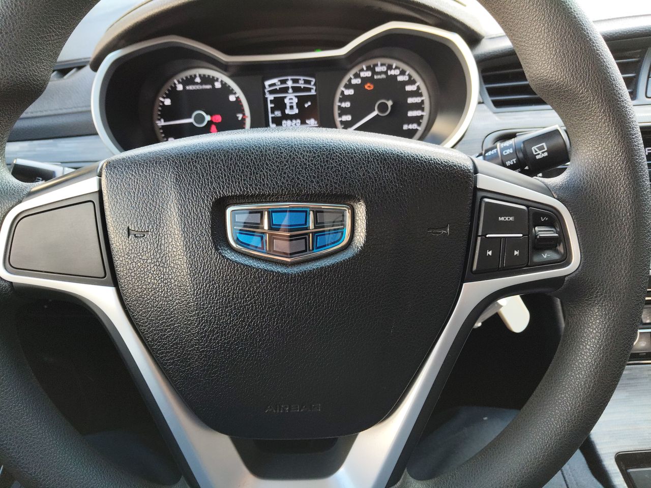 GEELY - 27