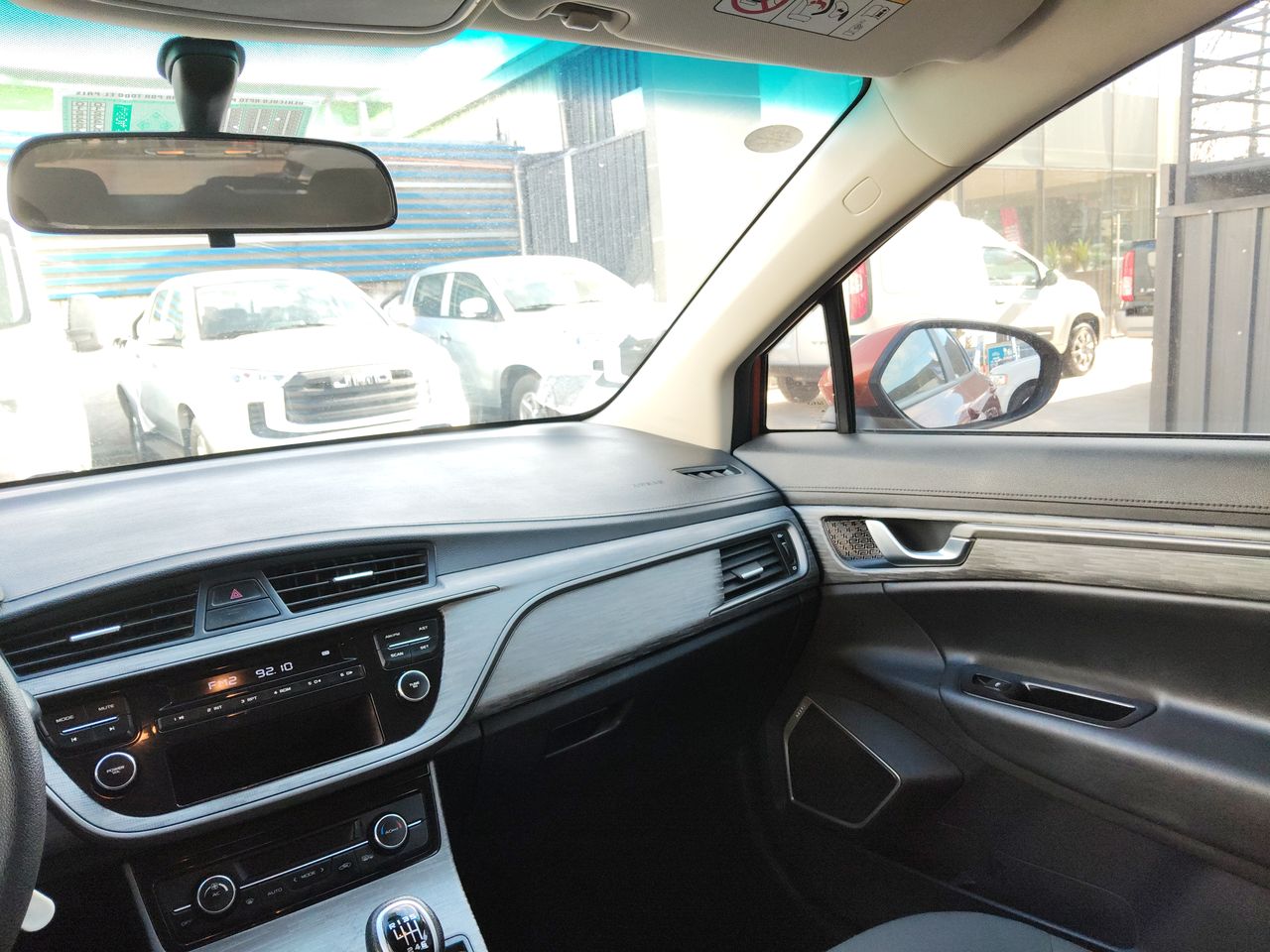 GEELY - 10