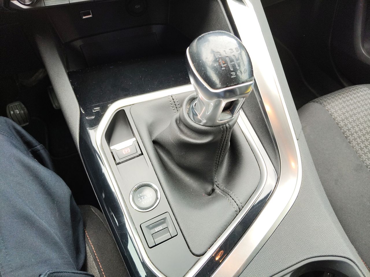 PEUGEOT - 32