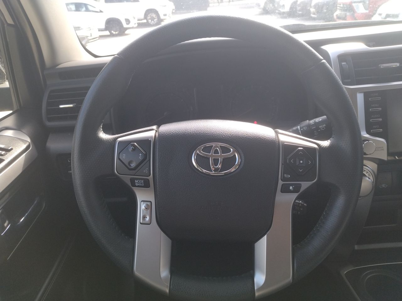 TOYOTA - 26
