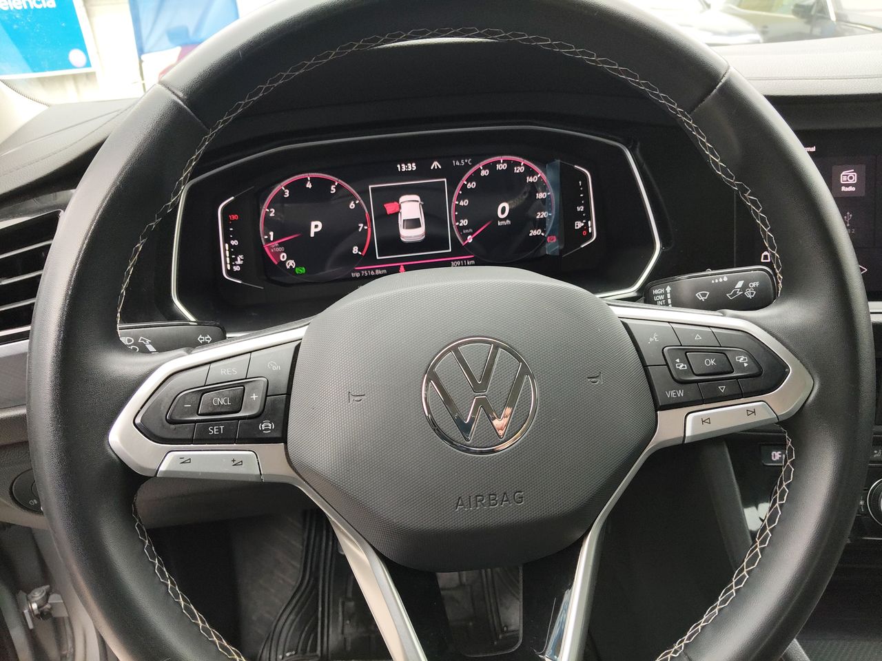 VOLKSWAGEN - 25