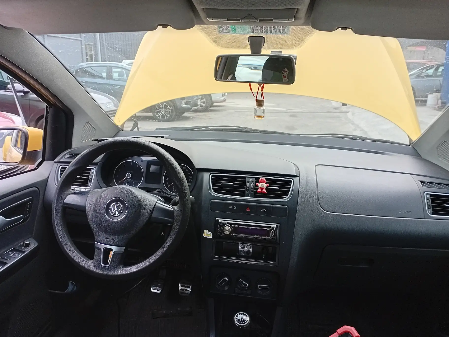 VOLKSWAGEN - 2
