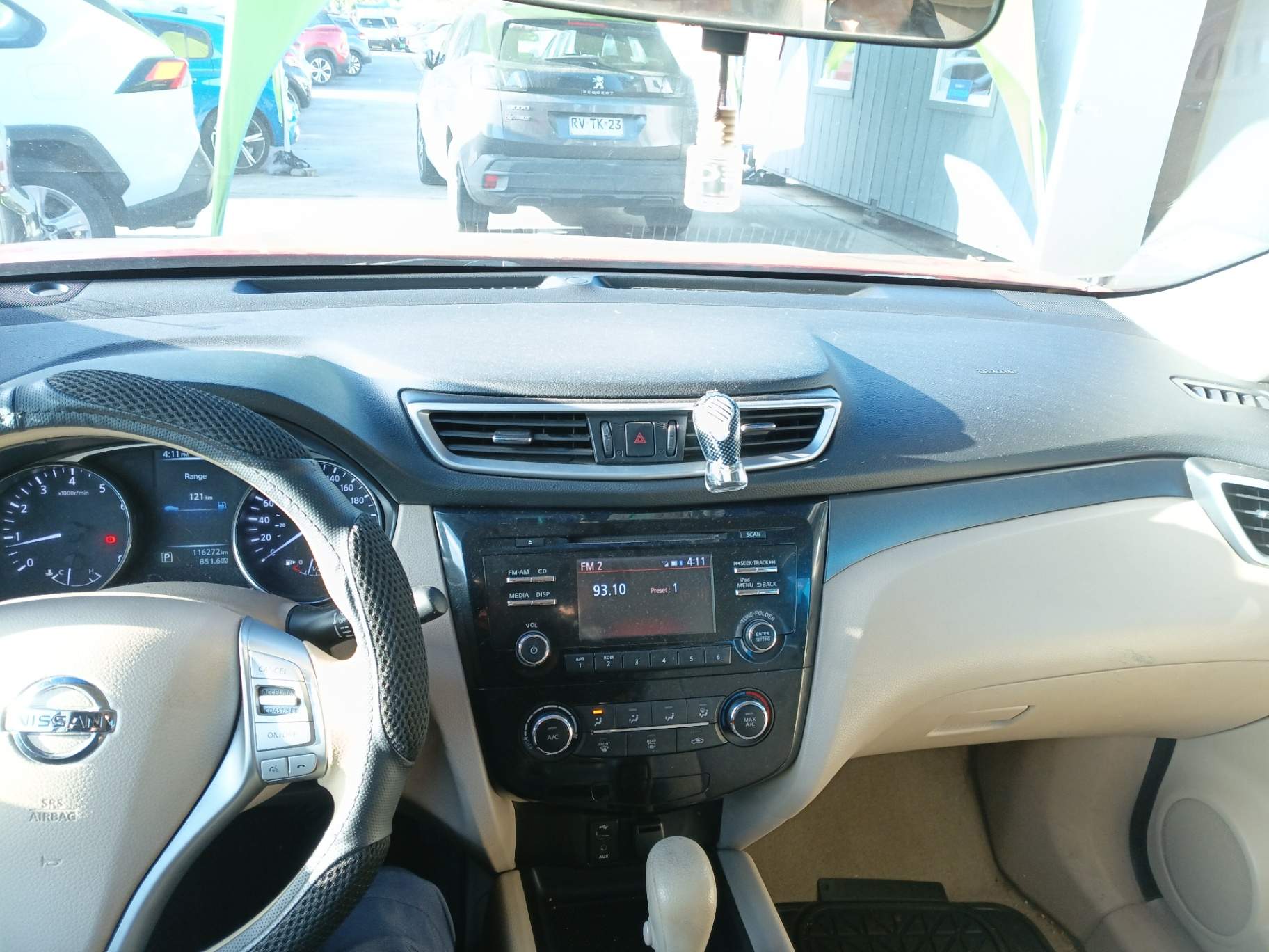 NISSAN - 2