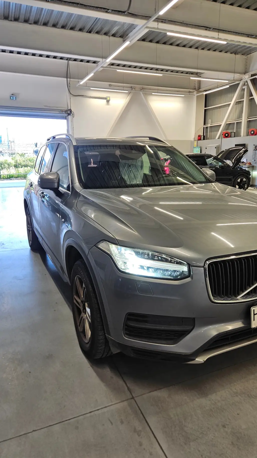 VOLVO