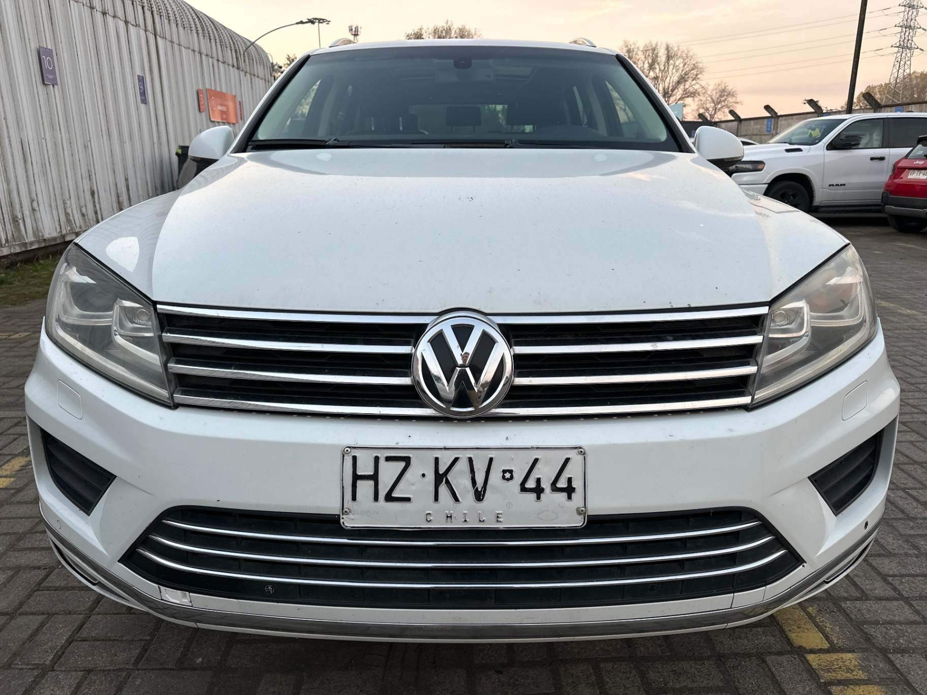 VOLKSWAGEN - 1