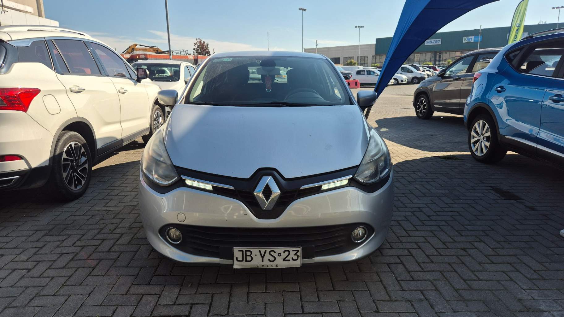RENAULT - 1
