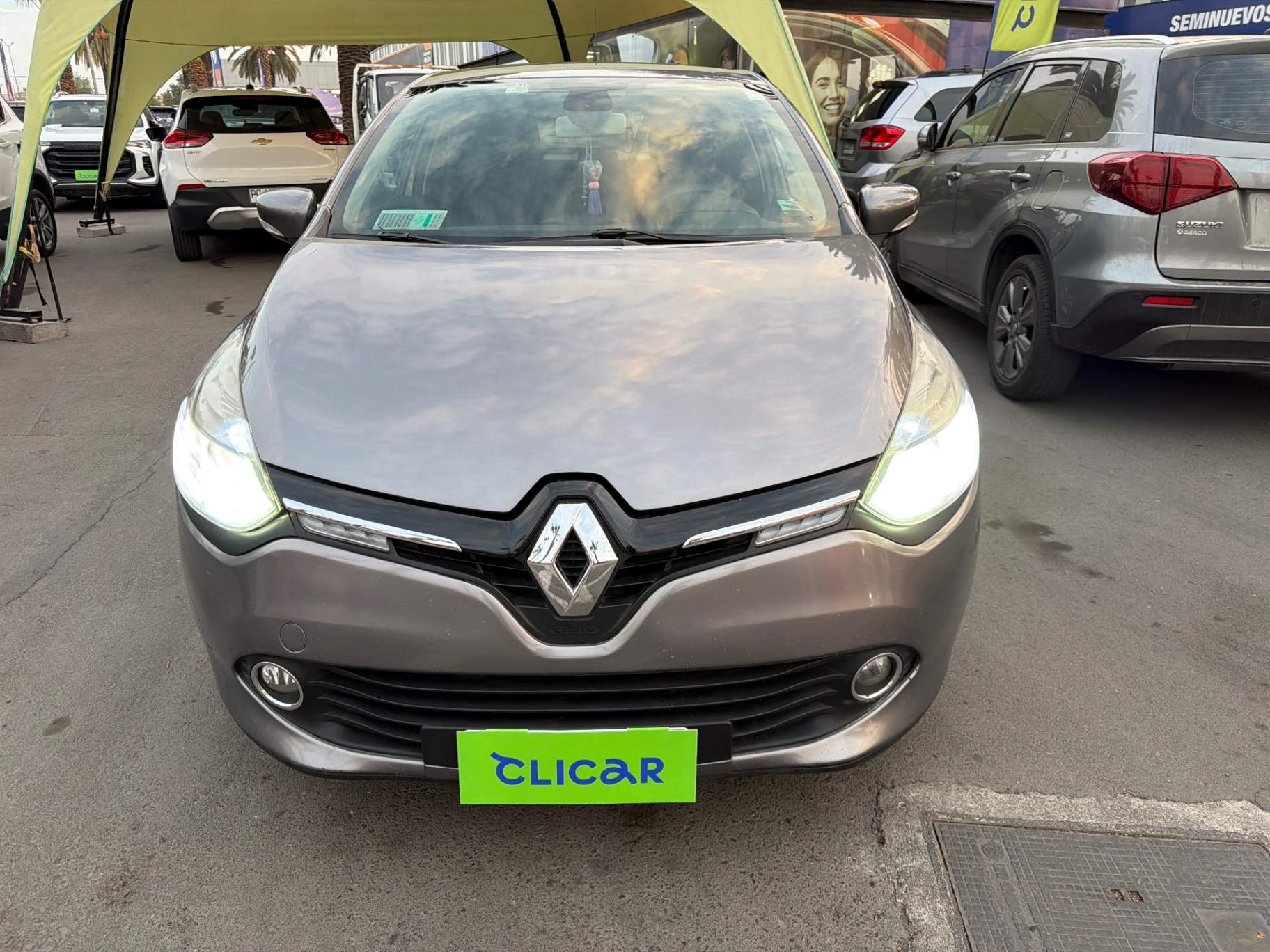 RENAULT - 1