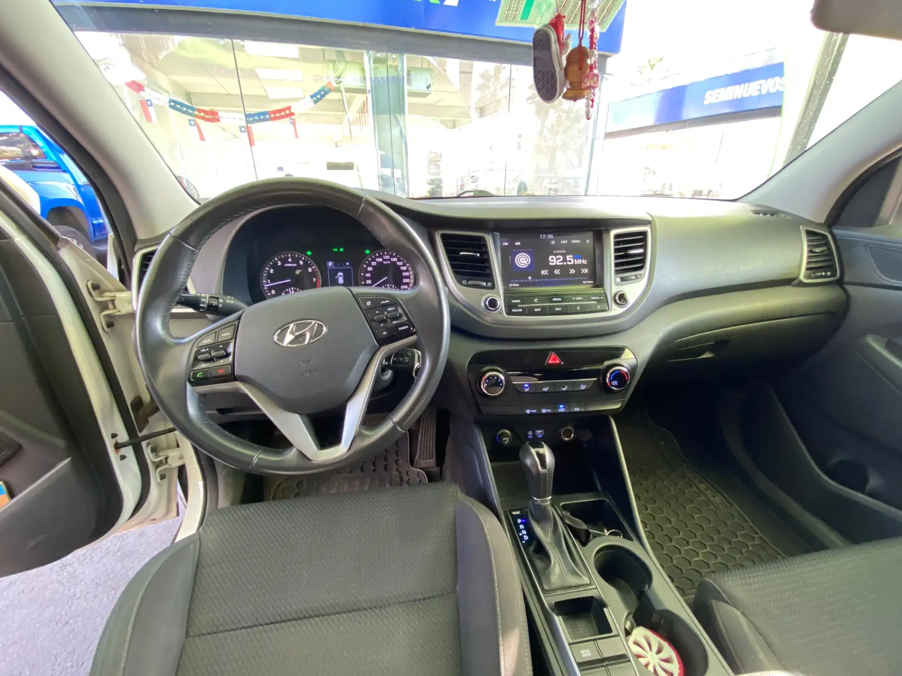HYUNDAI - 2