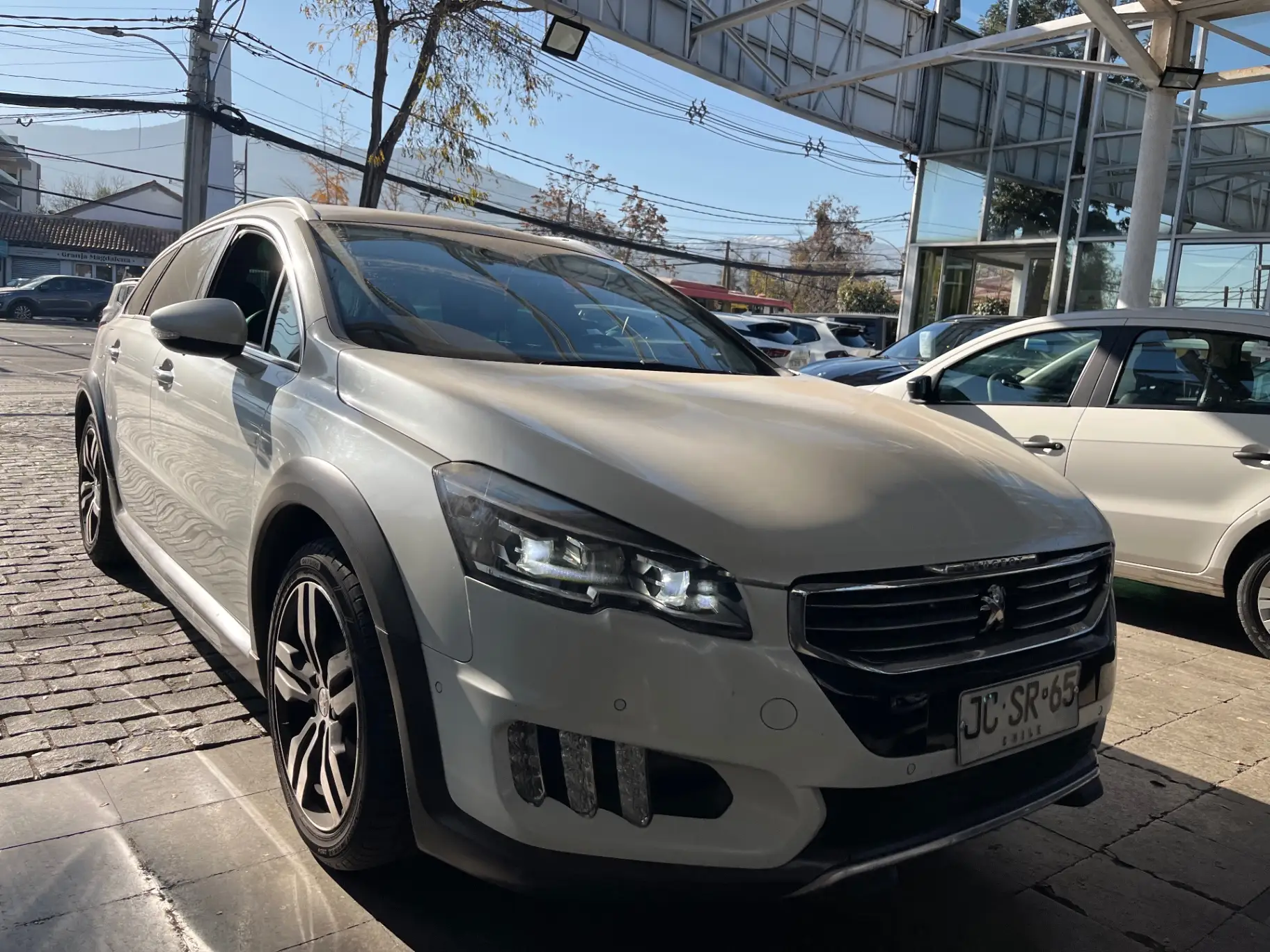 PEUGEOT