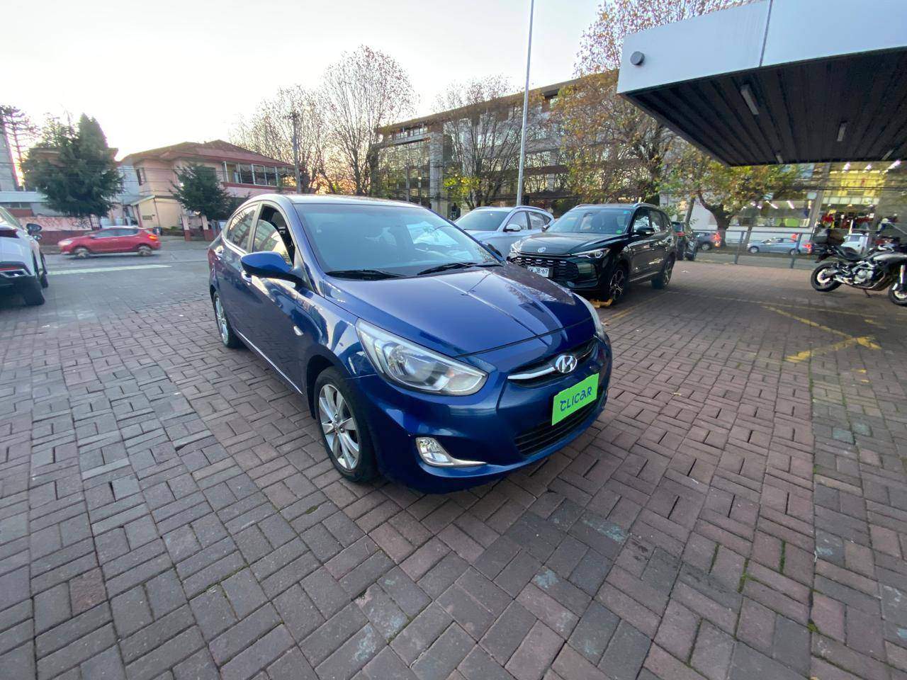 HYUNDAI
