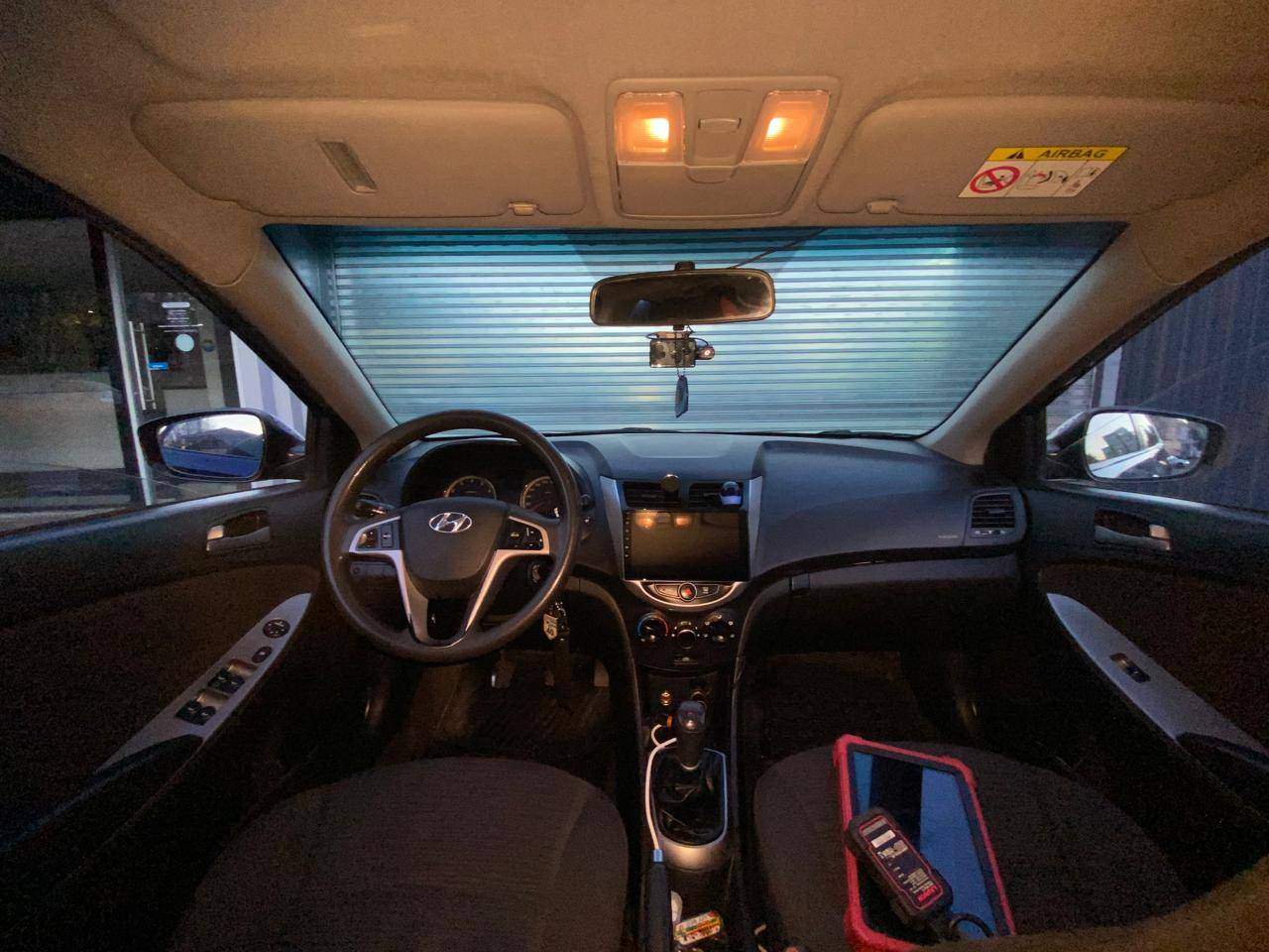 HYUNDAI - 2