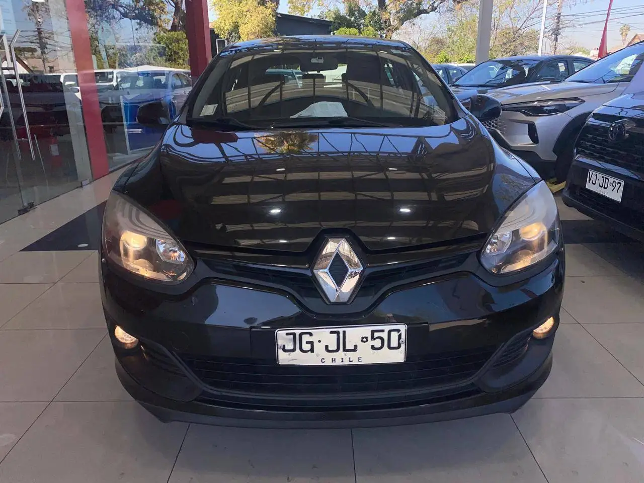 RENAULT - 1