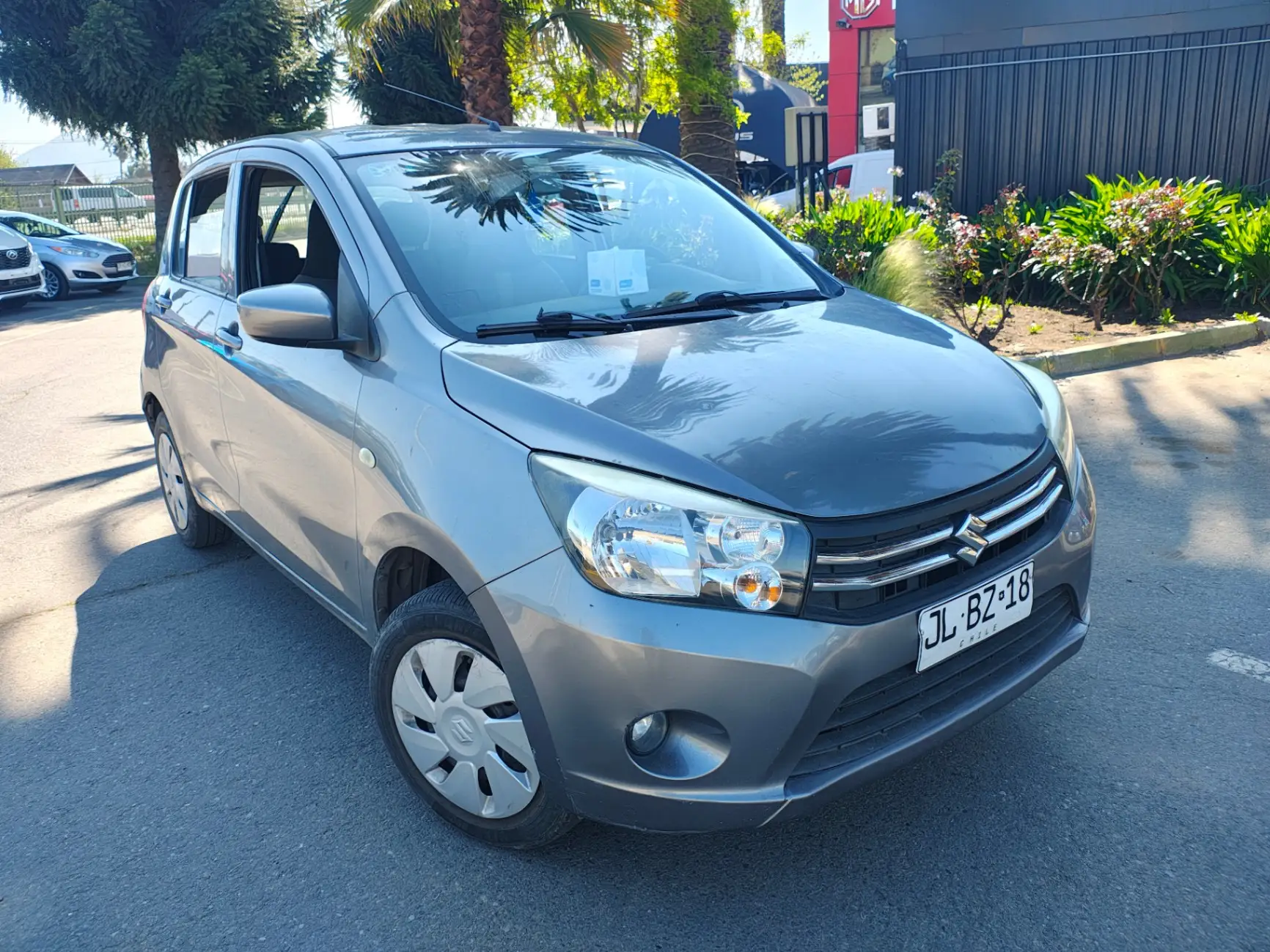SUZUKI
