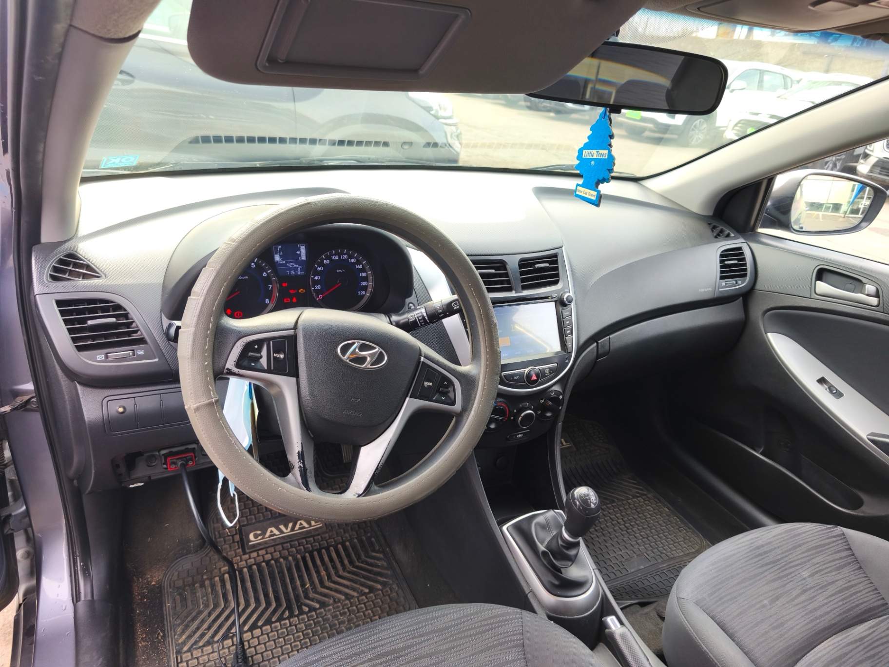 HYUNDAI - 2
