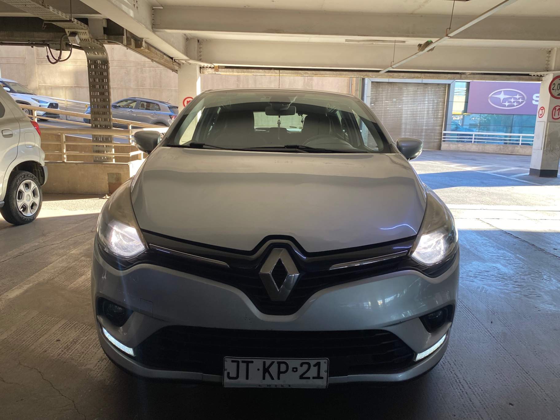 RENAULT - 1