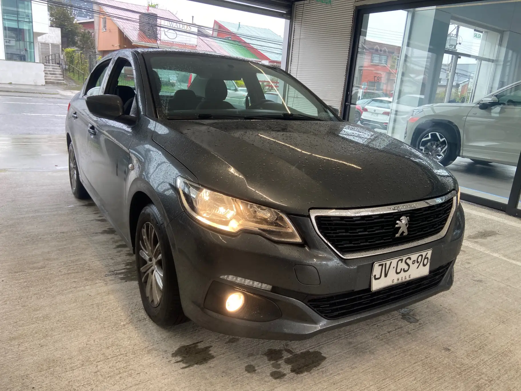 PEUGEOT