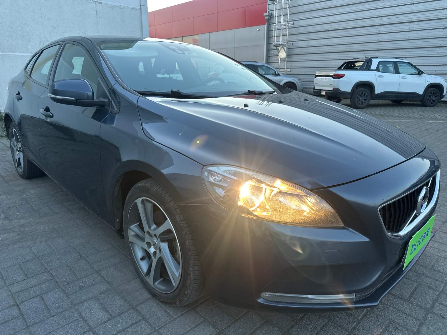 VOLVO