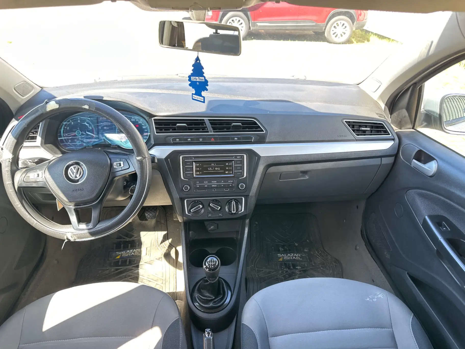 VOLKSWAGEN - 2