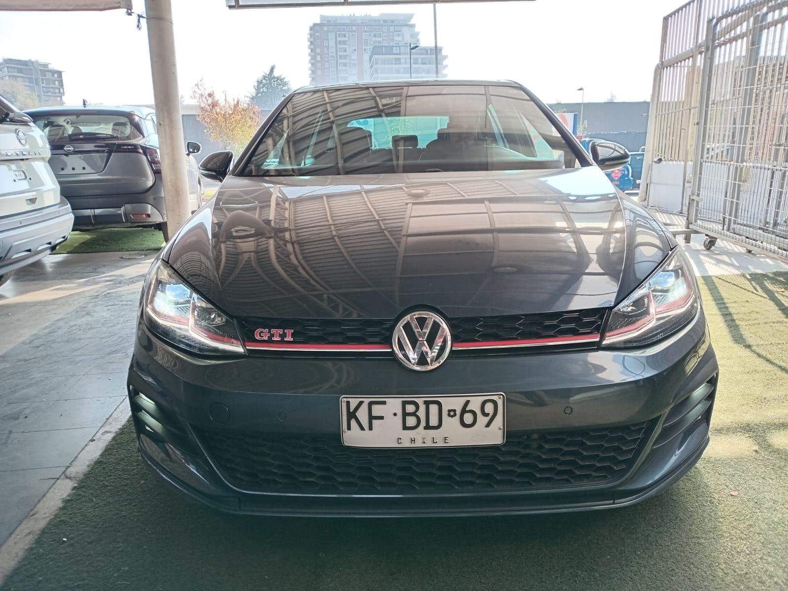VOLKSWAGEN - 1