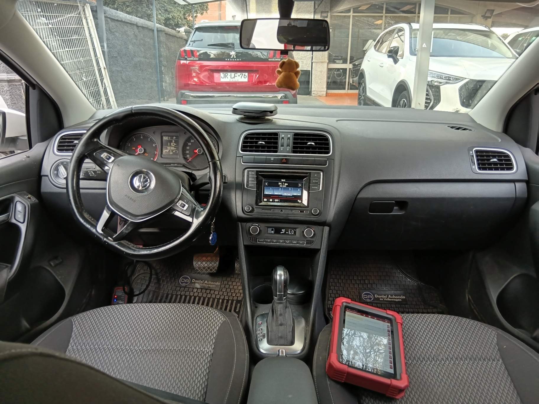 VOLKSWAGEN - 2