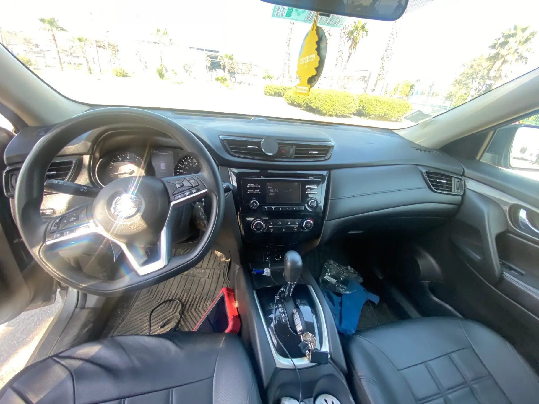 NISSAN - 2