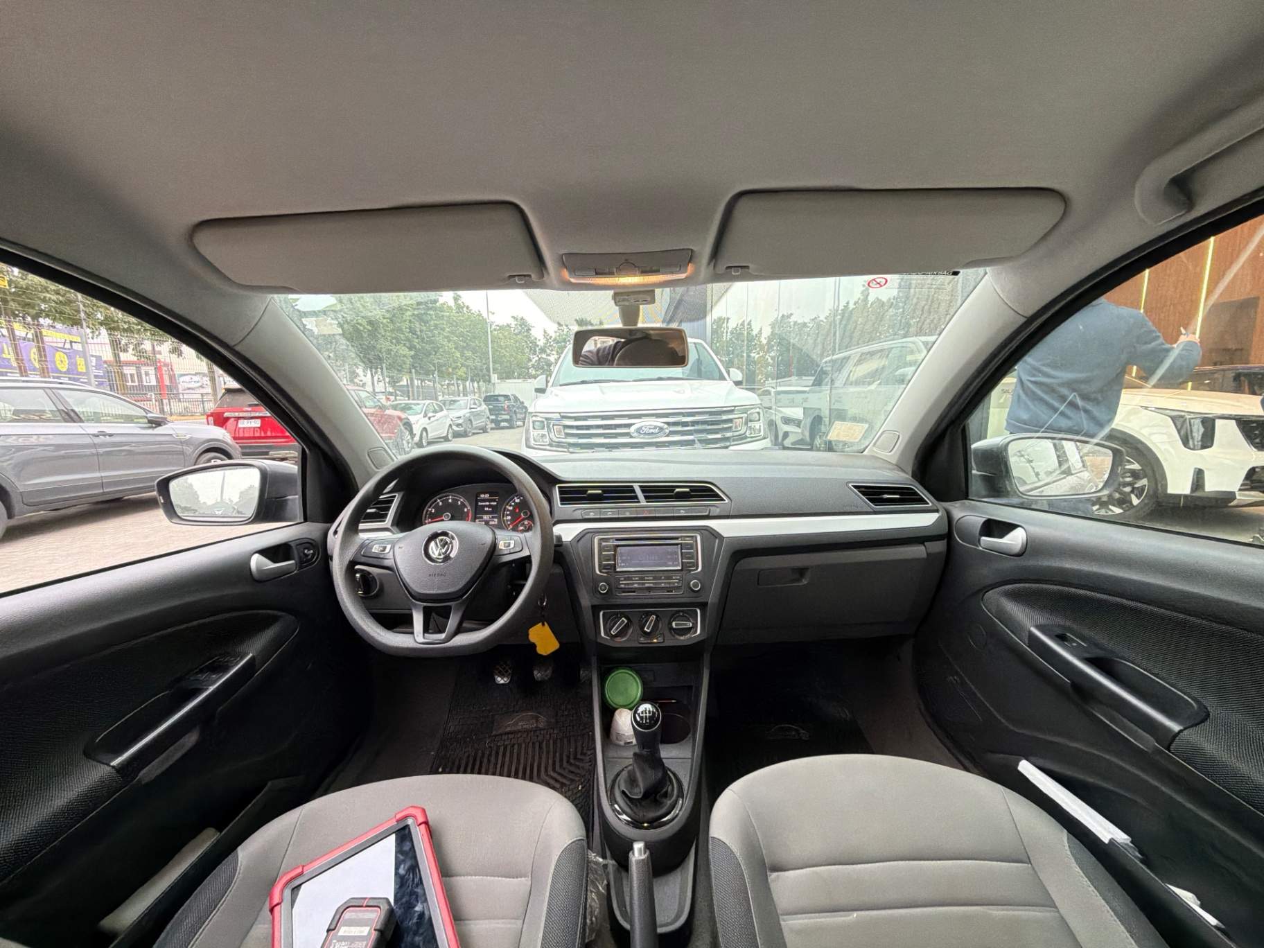 VOLKSWAGEN - 2