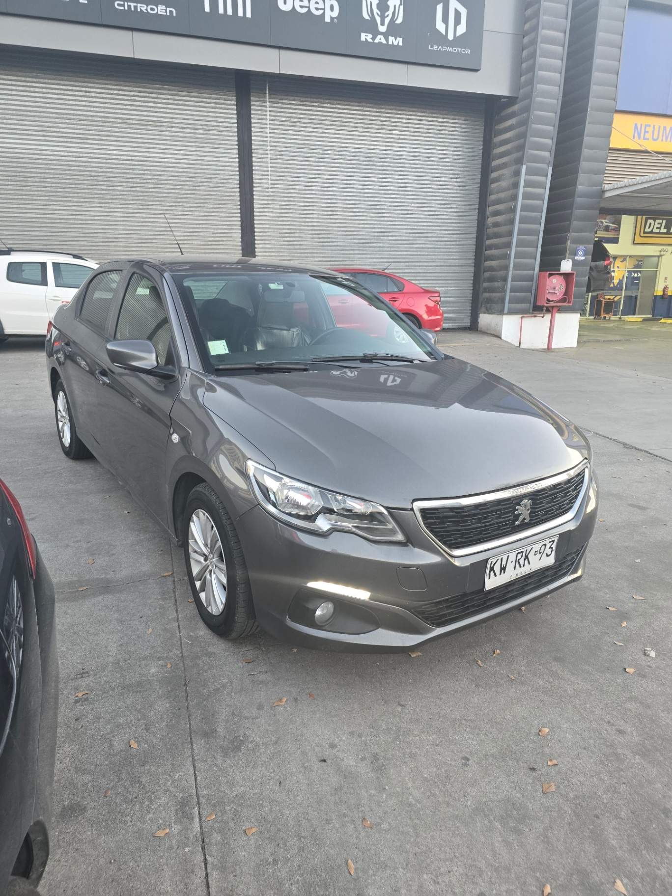 PEUGEOT