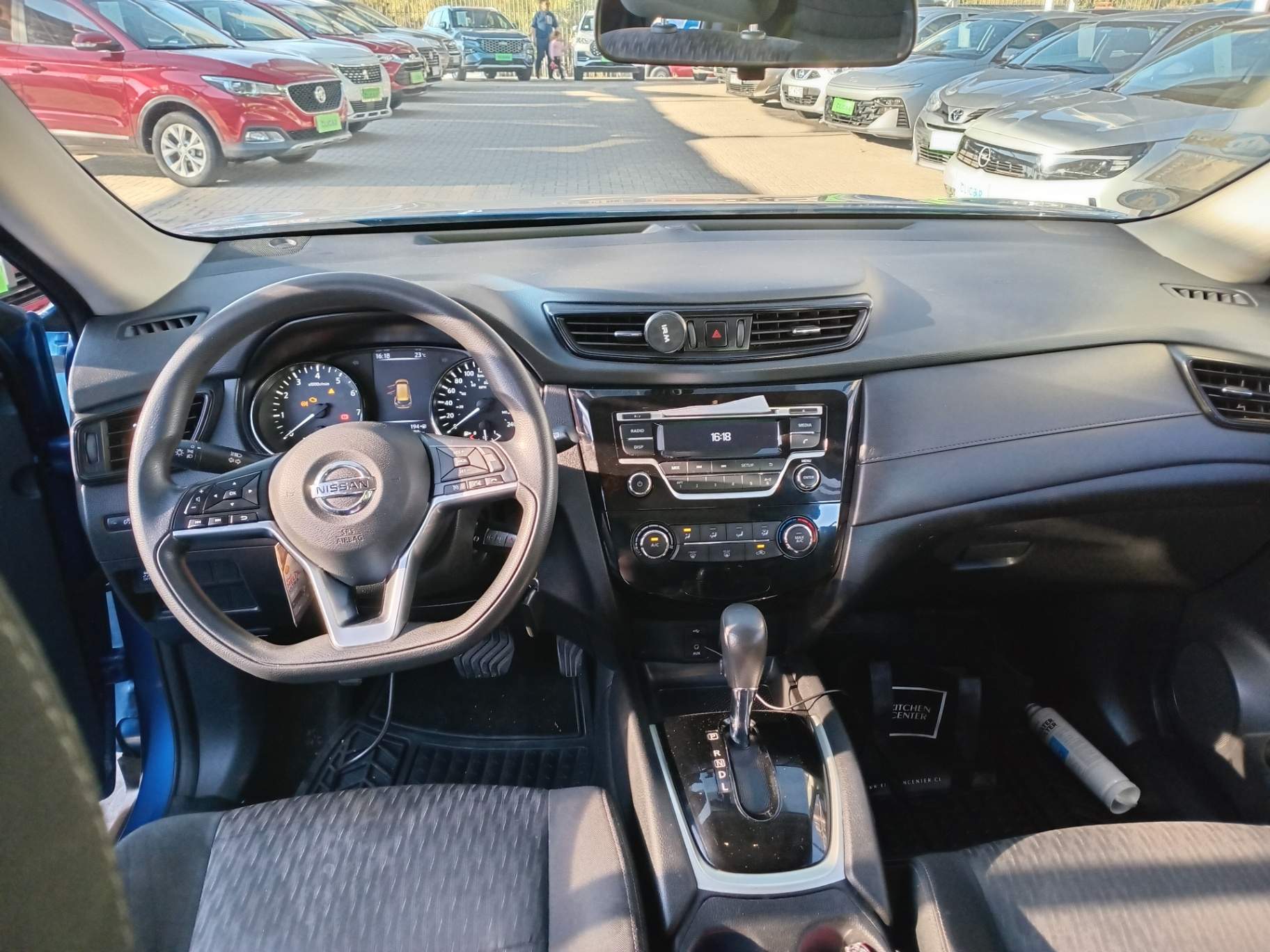 NISSAN - 2
