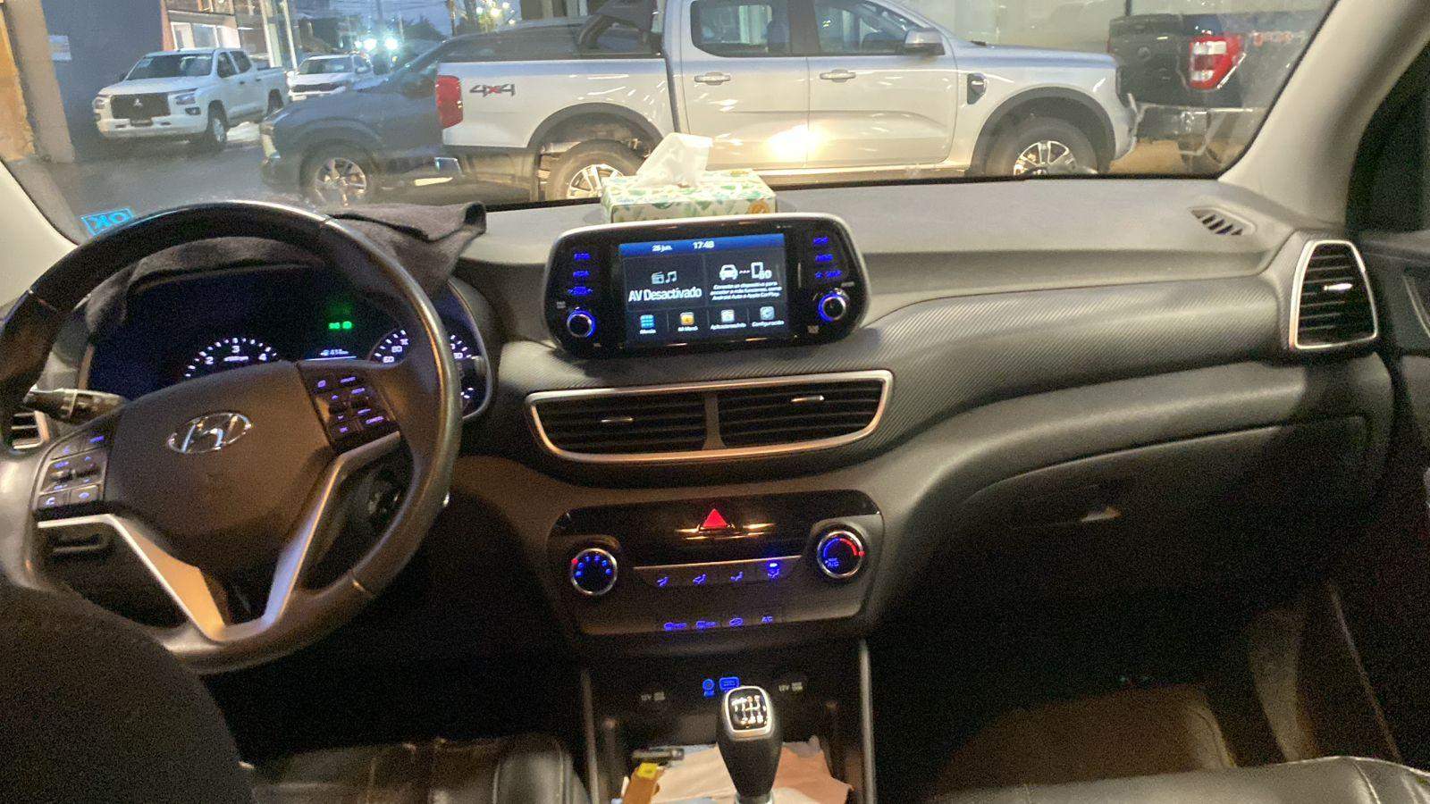 HYUNDAI - 2