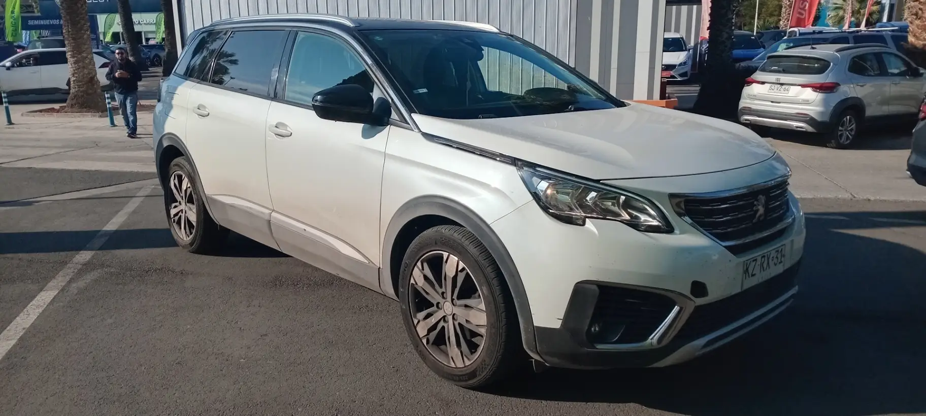 PEUGEOT