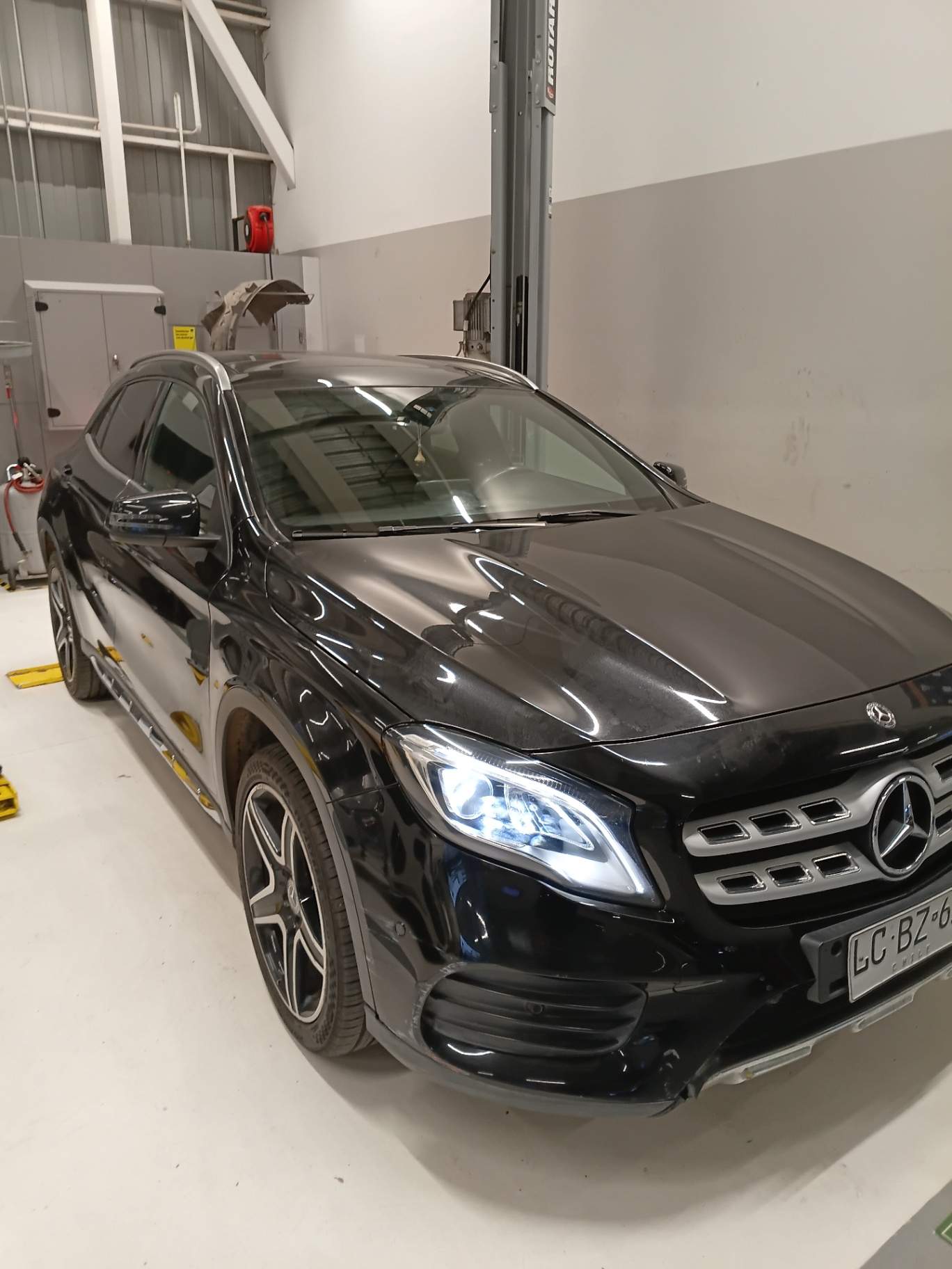 MERCEDES BENZ